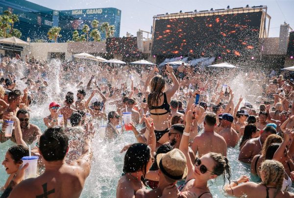 5 of the Best Dayclub Pool Parties in Las Vegas